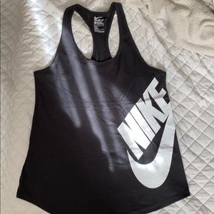 WOMENS NIKE TANK SZ M BLACK